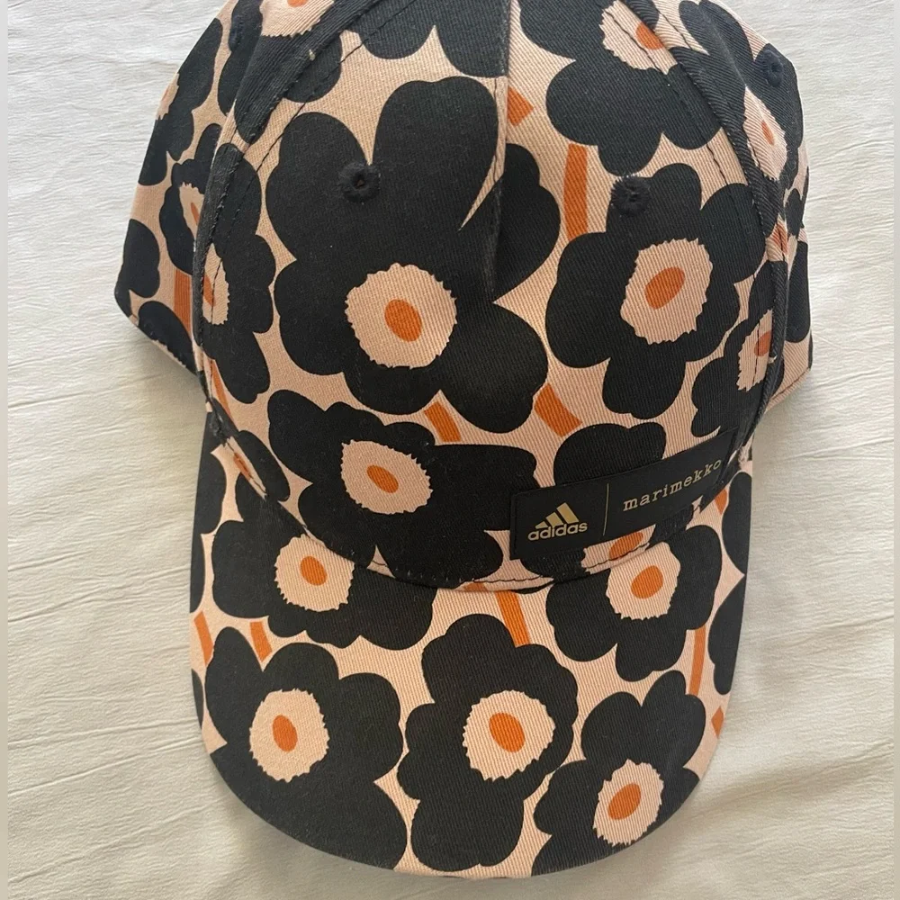 Adidas x Marimekko Floral Hat - Picture 3 of 6